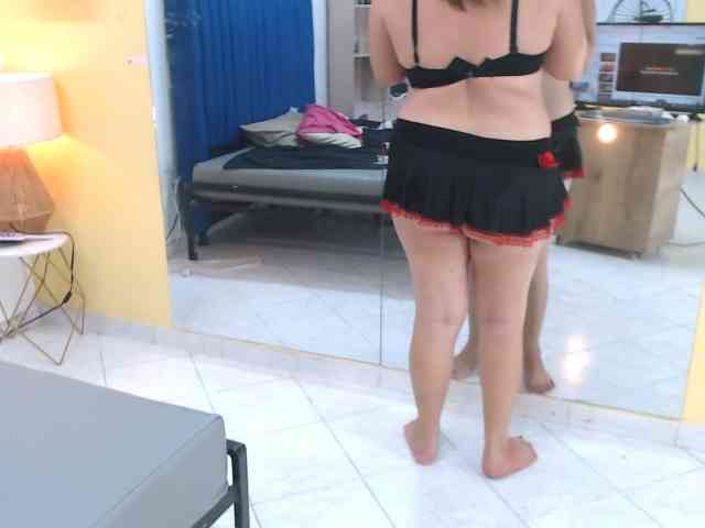 AlexaBenet webcam
