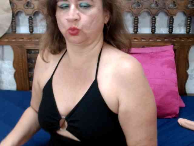 AlexaBenet webcam
