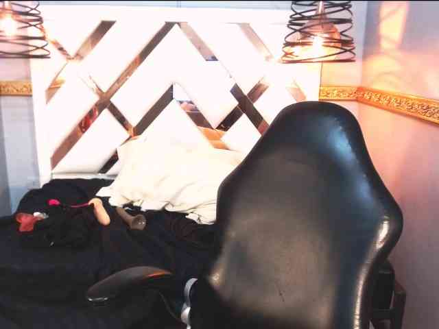 AlexaBenet webcam