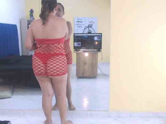 AlexaBenet webcam