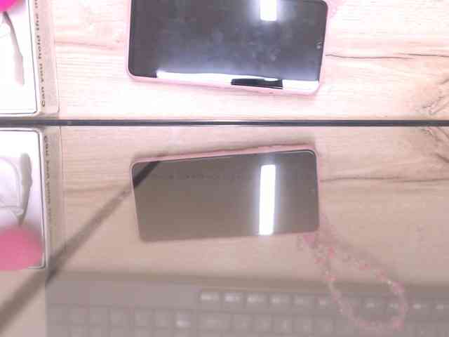 AlexaBenet webcam