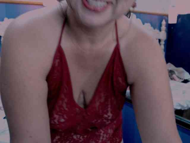 AlexaBenet webcam