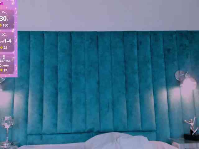 MelodyyJones webcam