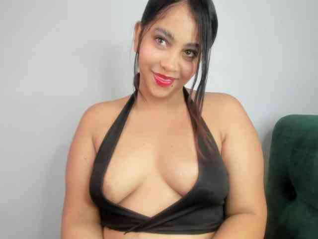 MelodyyJones webcam