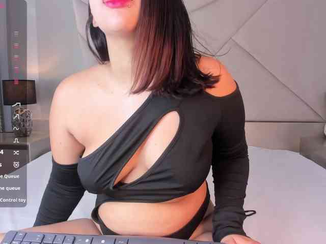 Shaved teens, Shaved latina, Group chat for 20 39 tokens, Full privates for..., Video Chat Me 6