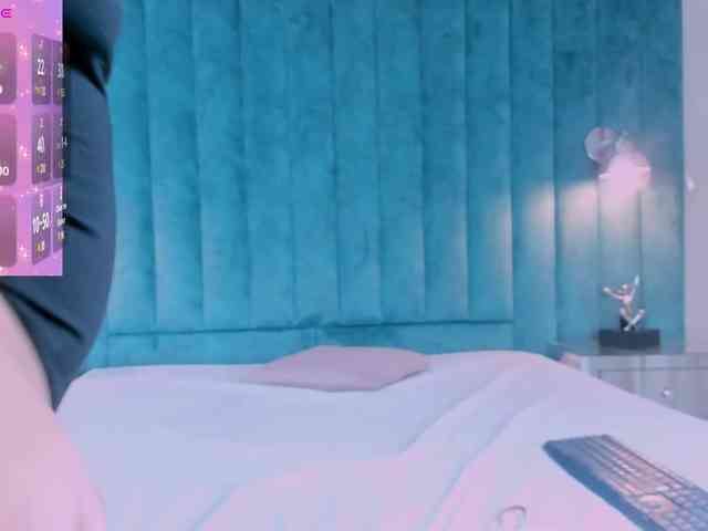 MelodyyJones webcam