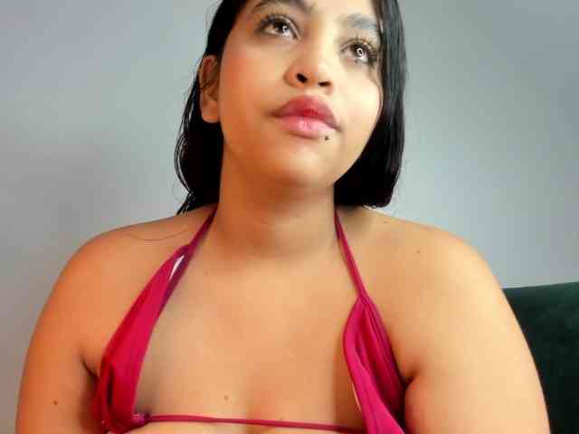 MelodyyJones webcam