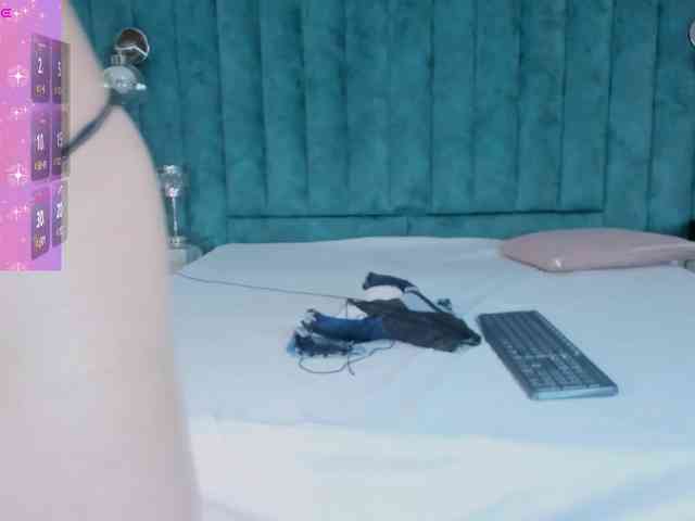 MelodyyJones webcam