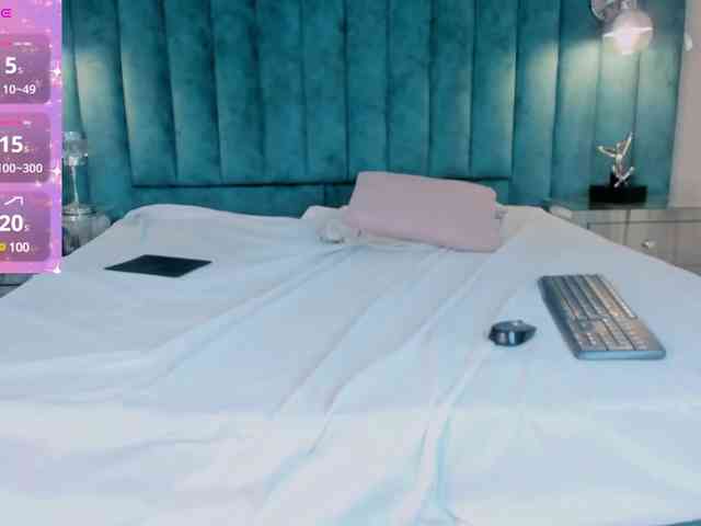 MelodyyJones webcam