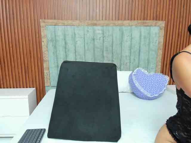 Veronika-Estrada webcam