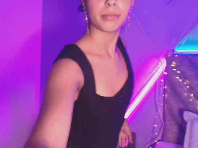Veronika-Estrada webcam