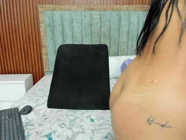 Veronika-Estrada webcam