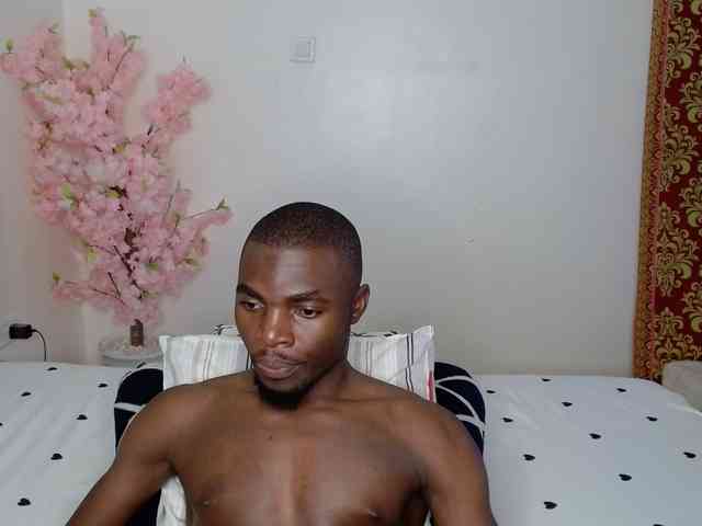 DreamIllusion Live Webcam on BongaCams