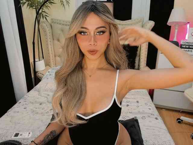 FinestGirlx Live Webcam on BongaCams