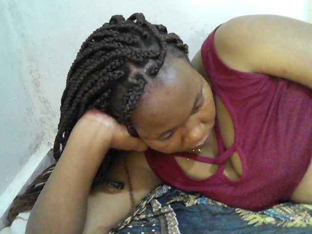 africanqueen2 webcam bongacams model stream image