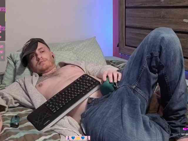 Hydro-BlastZ Live Webcam on BongaCams