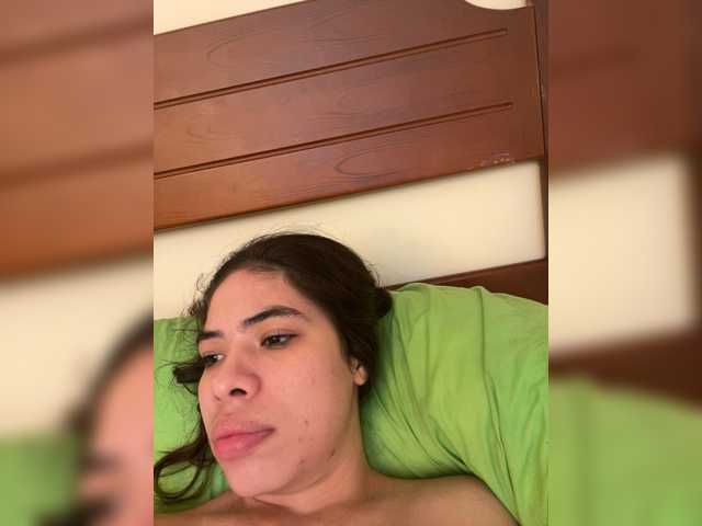 LeiaStone's BongaCams show and profile