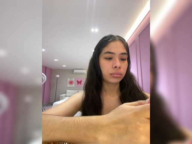 LeiaStone's BongaCams show and profile