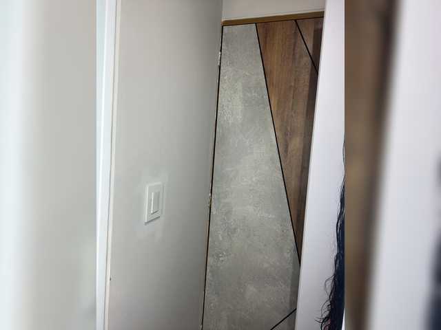 LeiaStone's BongaCams show and profile