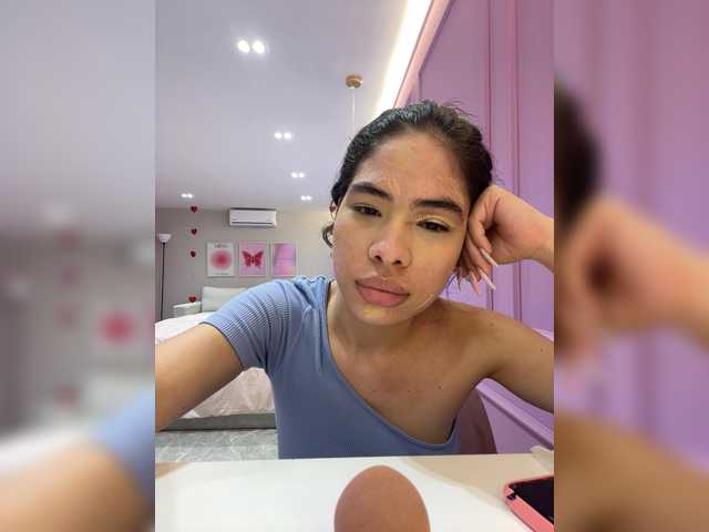 LeiaStone live cam profile