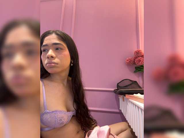 LeiaStone's BongaCams show and profile