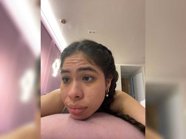 LeiaStone's BongaCams show and profile