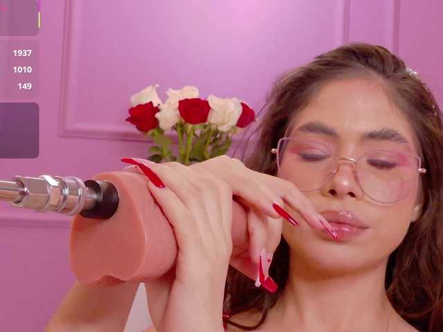 LeiaStone's BongaCams show and profile