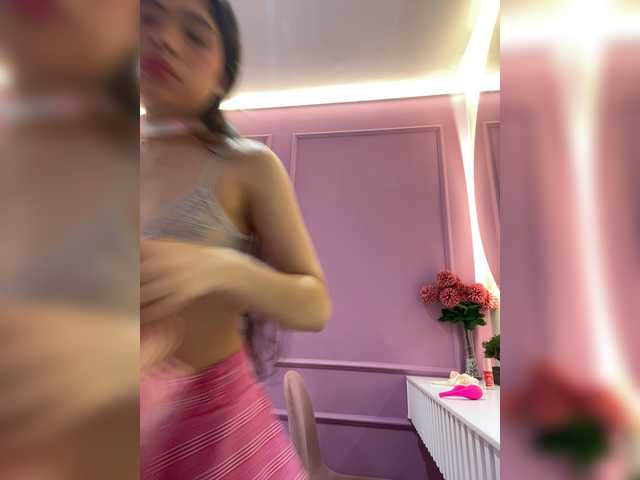 LeiaStone's BongaCams show and profile