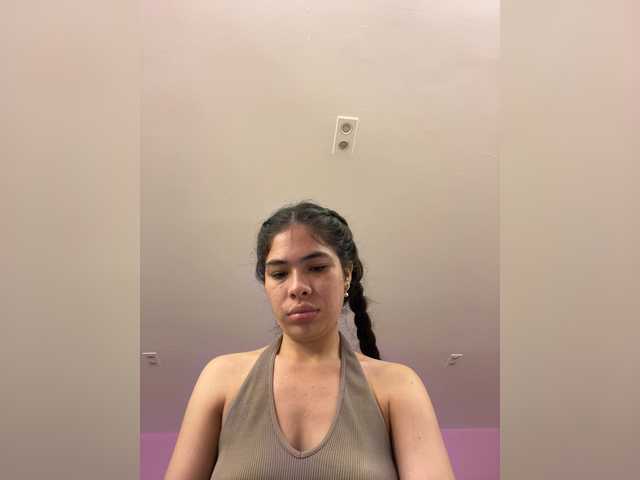 LeiaStone's BongaCams show and profile