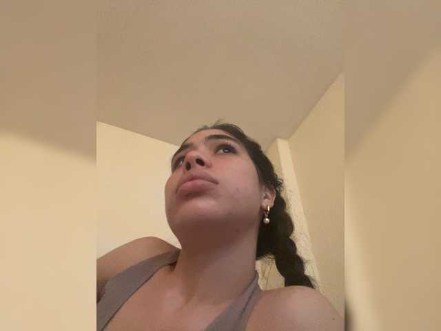 LeiaStone's BongaCams show and profile