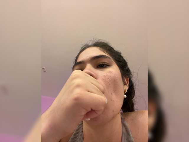 LeiaStone's BongaCams show and profile