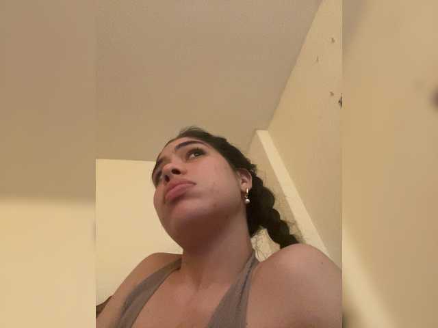 LeiaStone's BongaCams show and profile