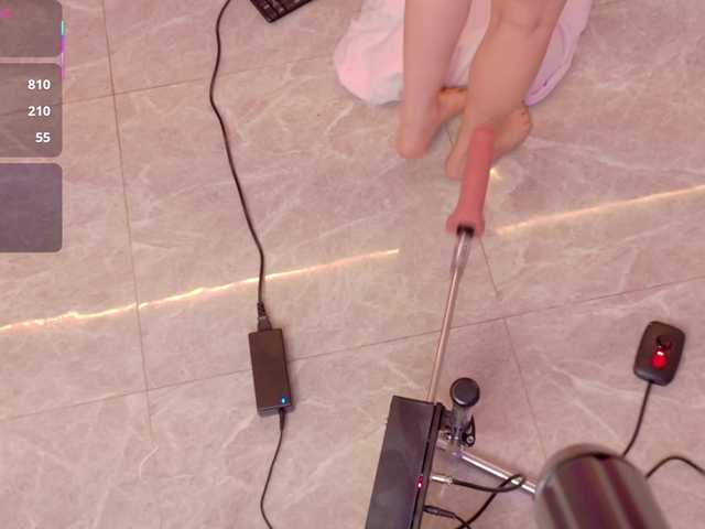 LeiaStone's BongaCams show and profile