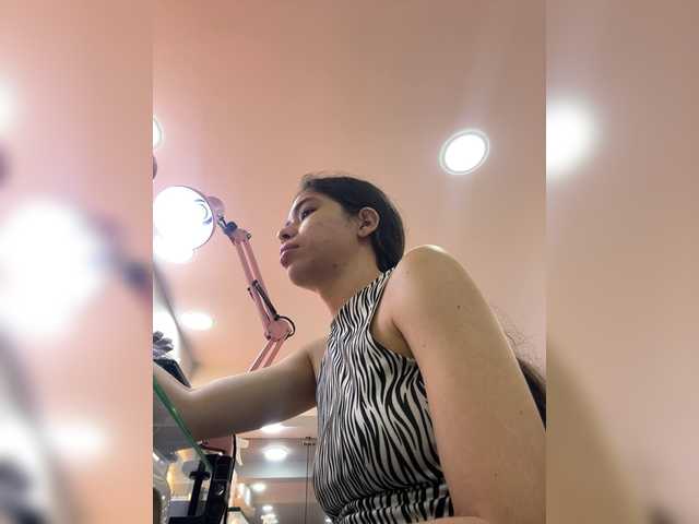 LeiaStone's BongaCams show and profile