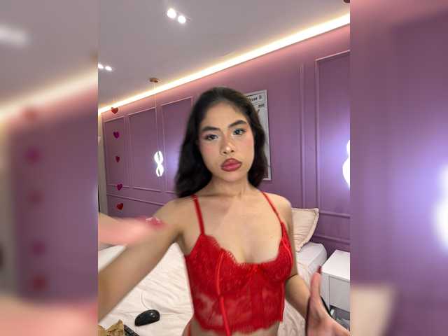 LeiaStone's BongaCams show and profile