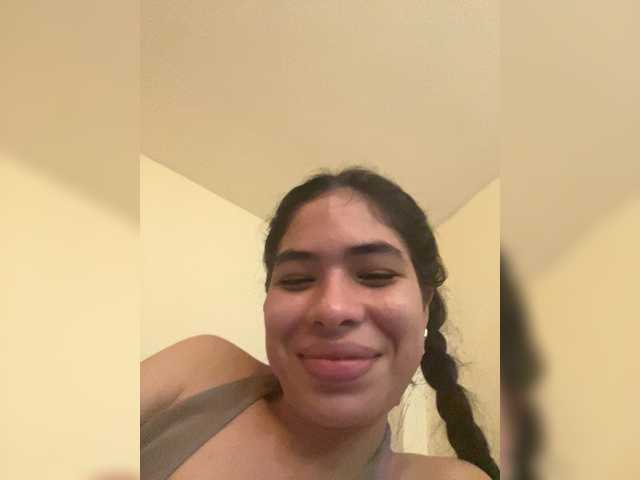 LeiaStone's BongaCams show and profile