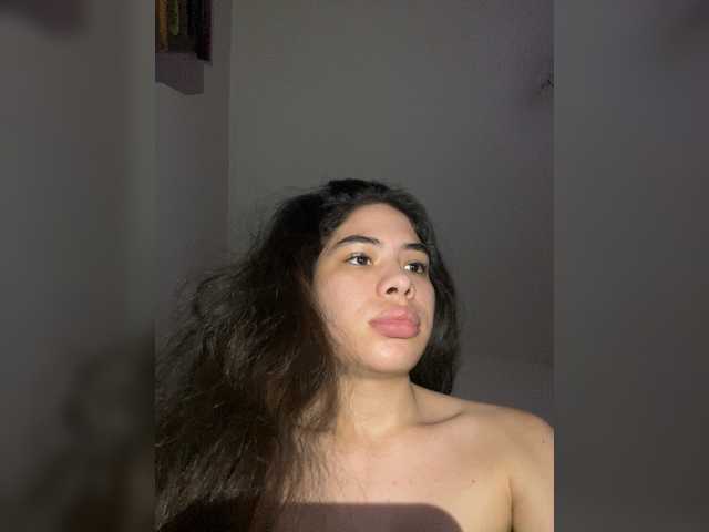 LeiaStone live cam profile