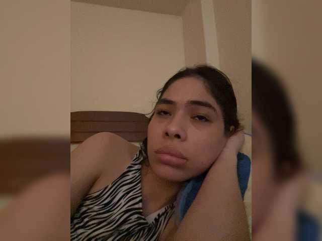 LeiaStone live cam profile