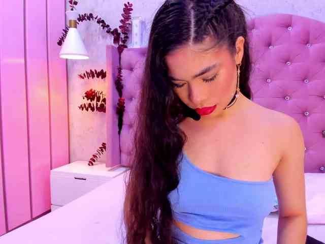 LeiaStone Live Webcam on BongaCams