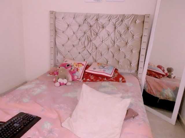 bonniebakerr's BongaCams show and profile