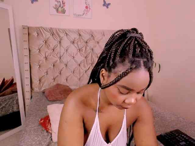bonniebakerr webcam