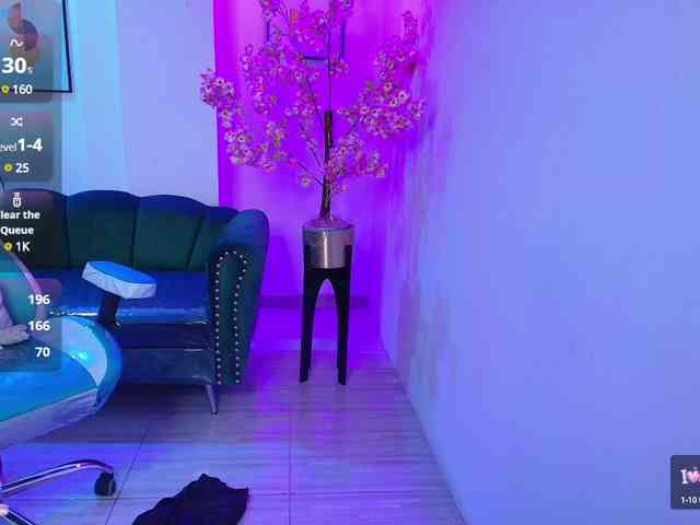 Nahomi-rousset webcam