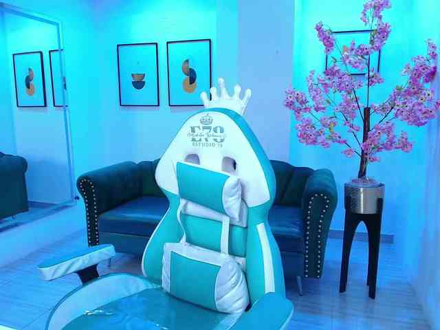 free video chatroom Nahomi-rousset