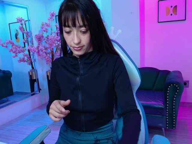 Nahomi-rousset webcam