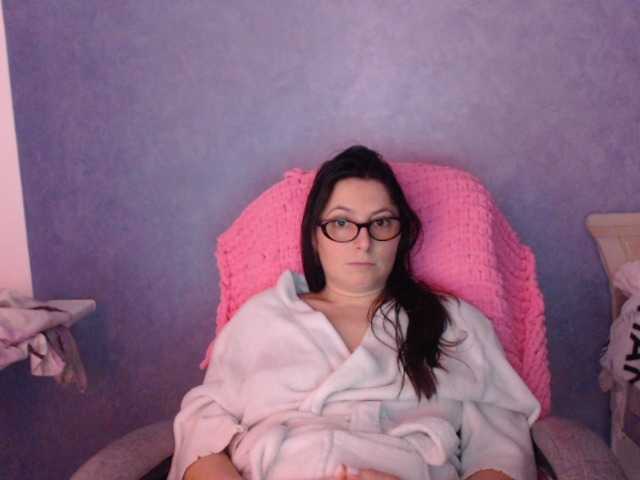 AmandaFresh24's BongaCams show and profile