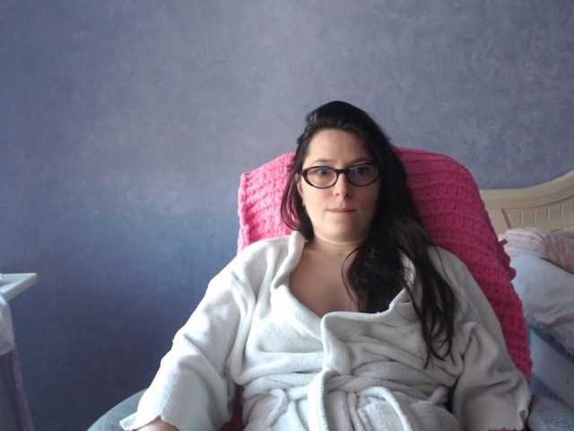 AmandaFresh24's BongaCams show and profile