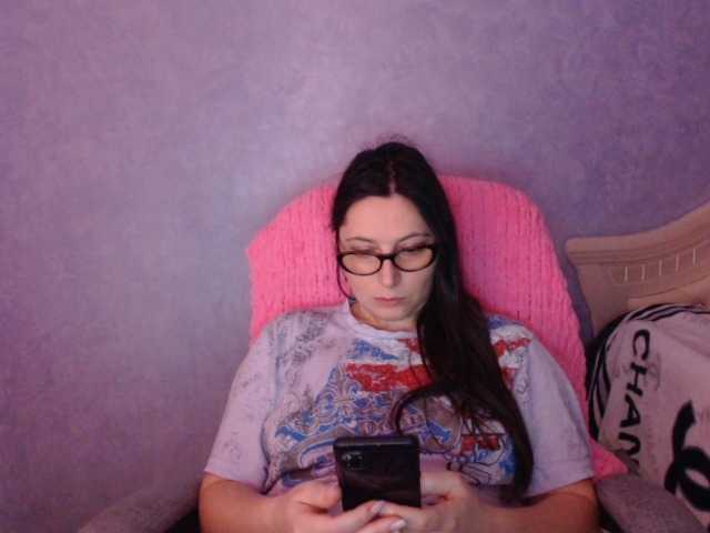 AmandaFresh24's BongaCams show and profile