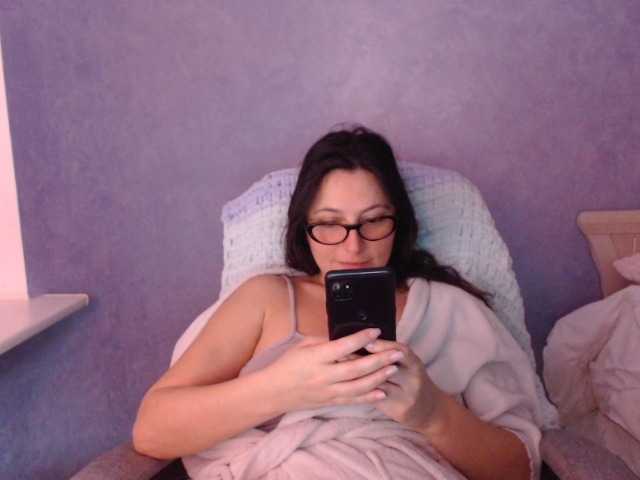 AmandaFresh24's BongaCams show and profile