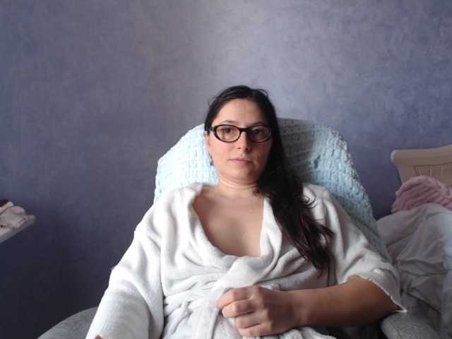 AmandaFresh24's BongaCams show and profile