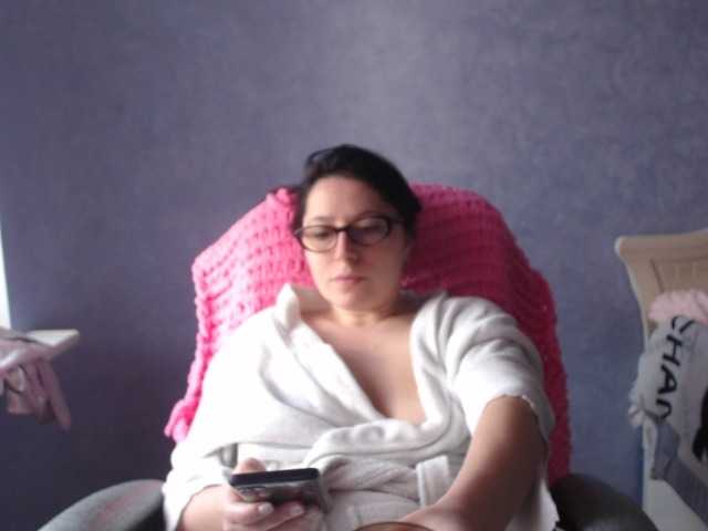 AmandaFresh24's BongaCams show and profile